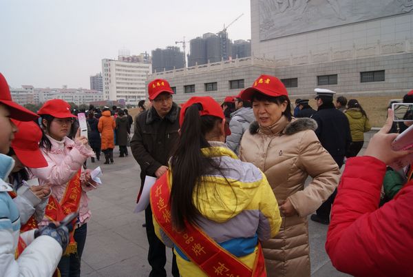 ��ί�������Ƽ������УС���߲ɷ�